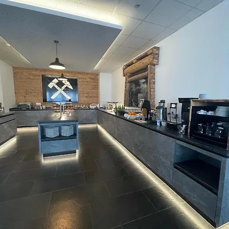 Hotel Fohnsdorf 호텔