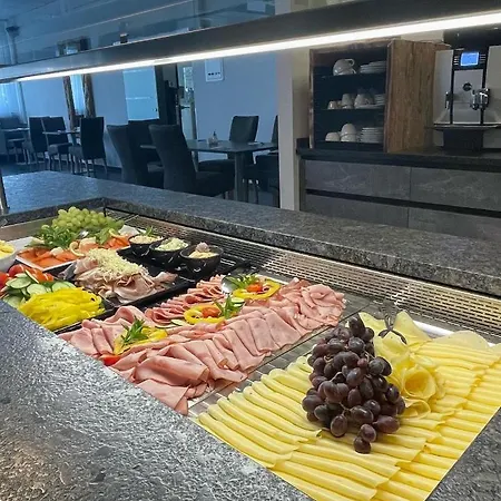 Hotel Fohnsdorf 호텔 폰스돌프