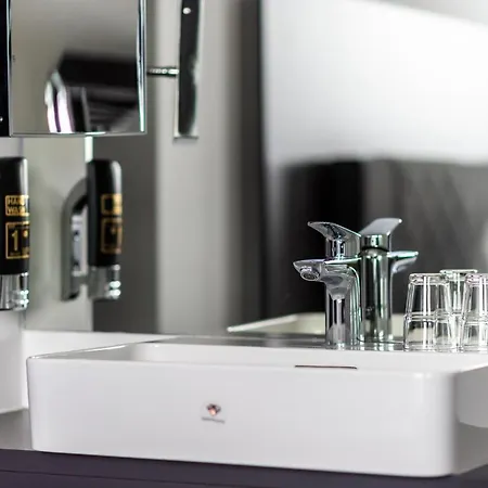 Hotel Fohnsdorf 폰스돌프