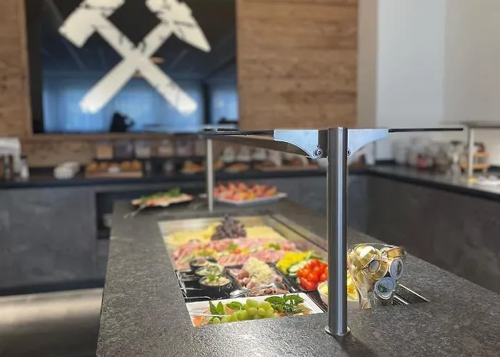 Hotel Fohnsdorf Otel 3*